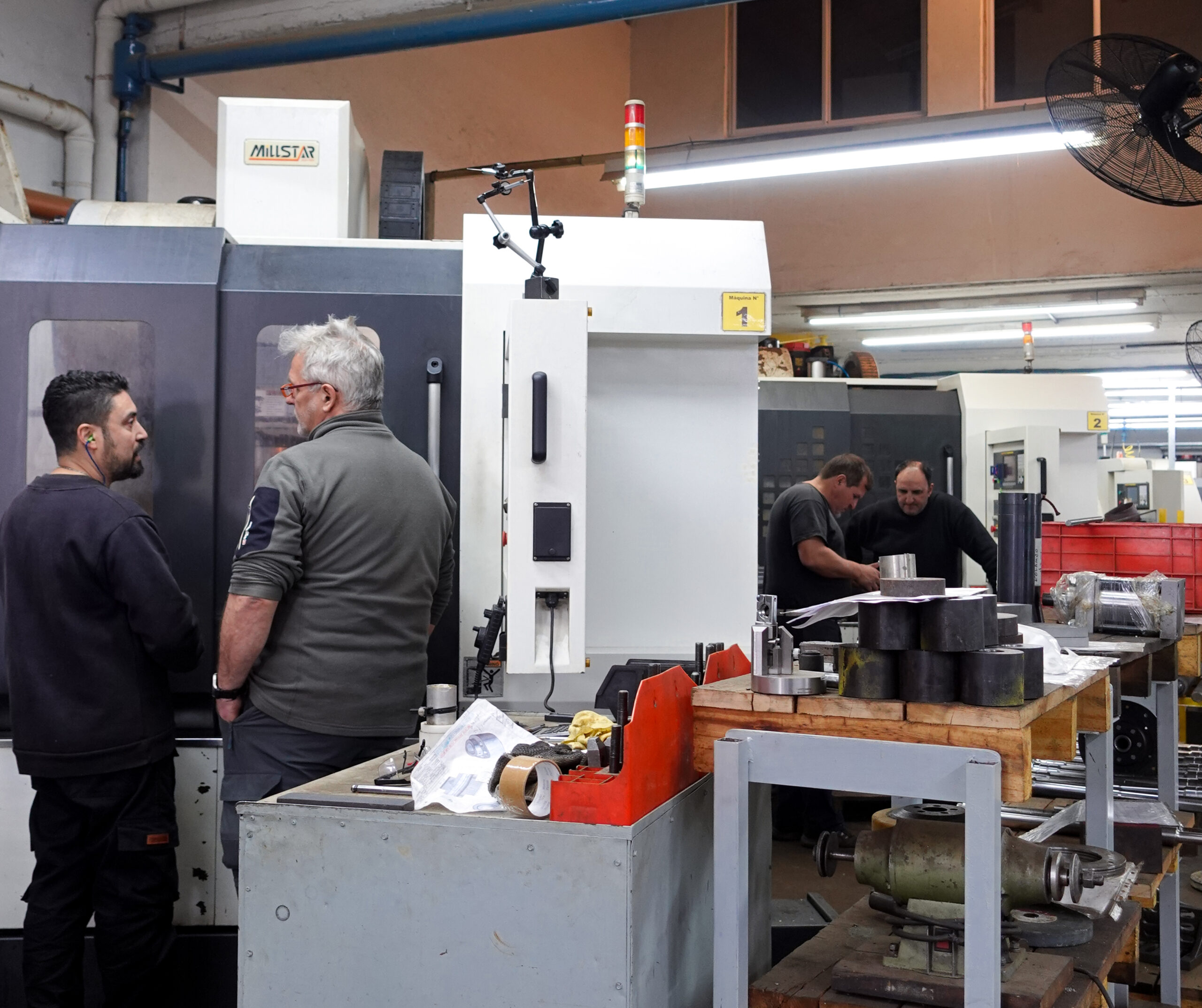 Taller de Krum durante la jornada laboral